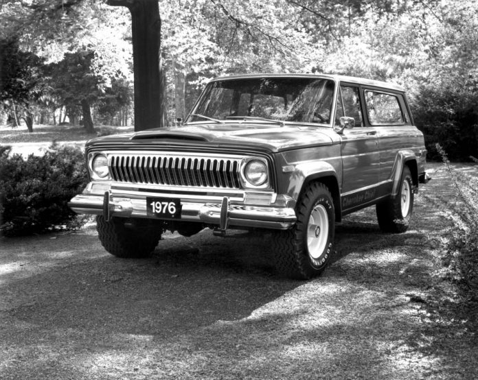 Modernized Jeep Cherokee Chief Rendering Keeps Simple Design