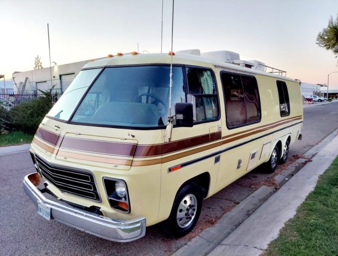 1977 GMC Motorhome: Rust Bucket from Ben 10 or the Best RV Ever