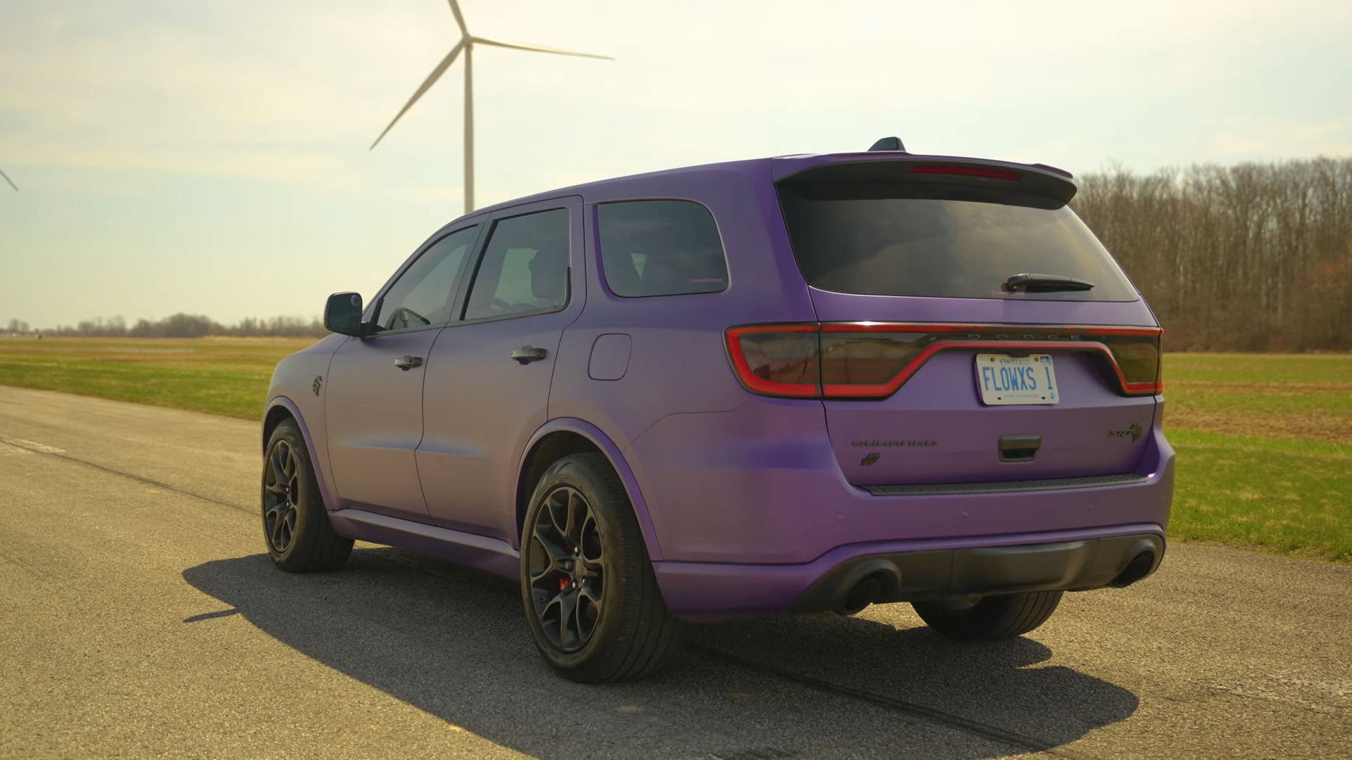 Durango Drag Racing Dodge Durango Hellcat Drag Races Lamborghini Urus, the Horsepower Gap ...