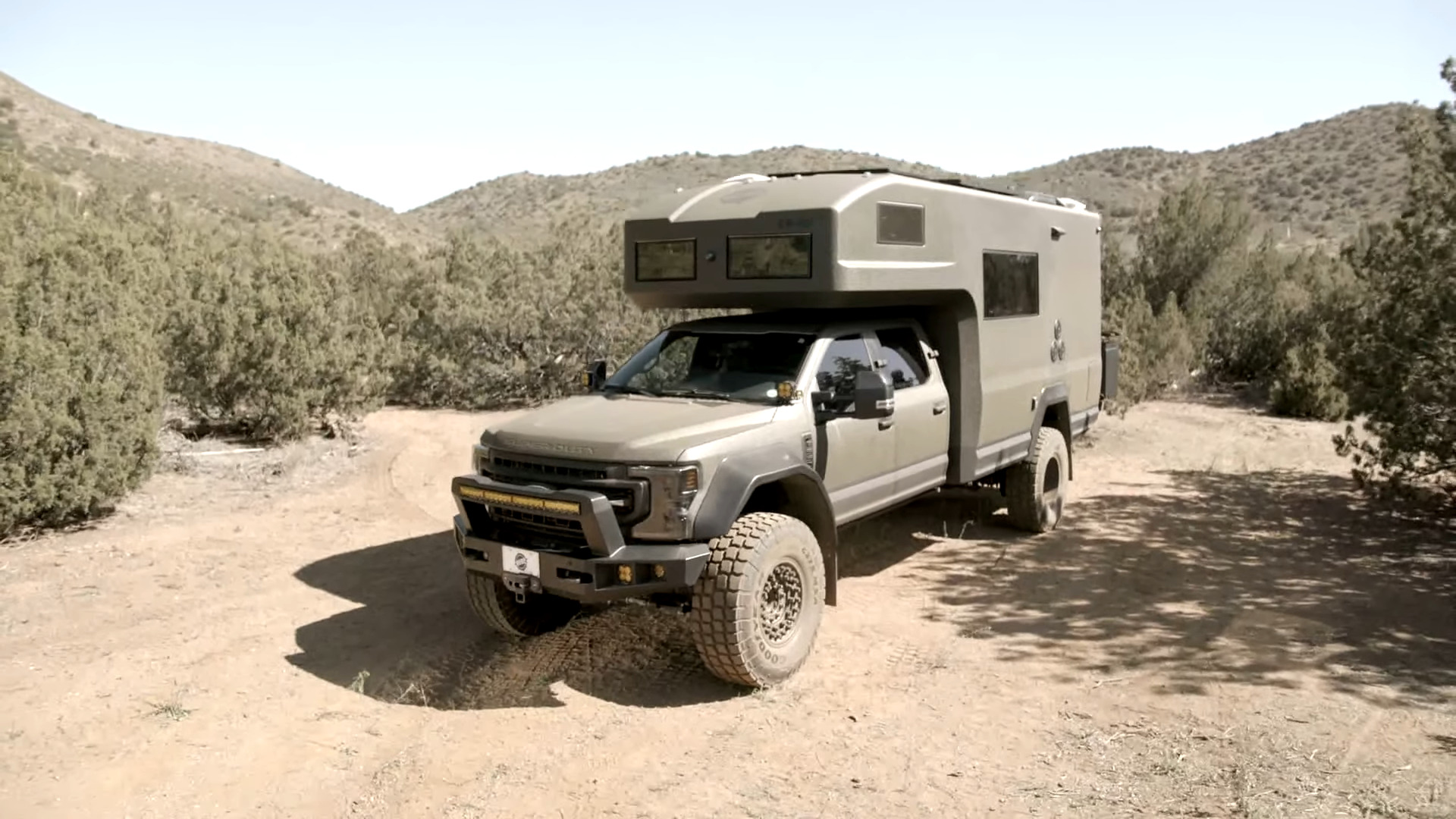 Jay Leno Is Blown Away by EarthRoamer LTi, the F-550 Carbon Fiber Camper