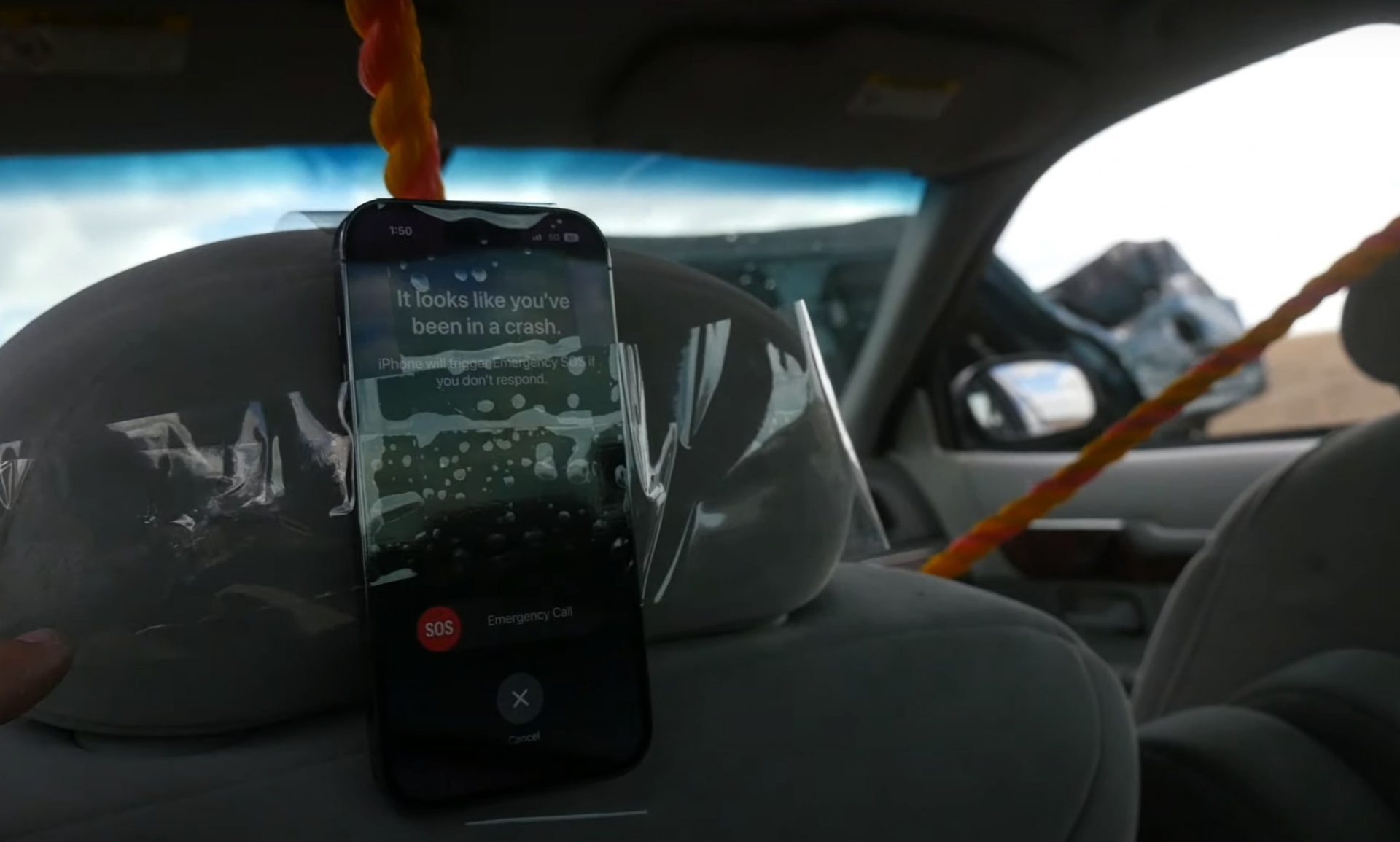 YouTuber Tests iPhone 14 Crash Detection in Real Accident, Airbags Go Off