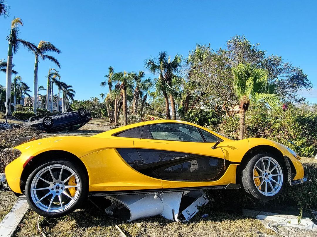 McLaren P1 Flooded by Hurricane Ian Auctioned Off on Copart, Brace