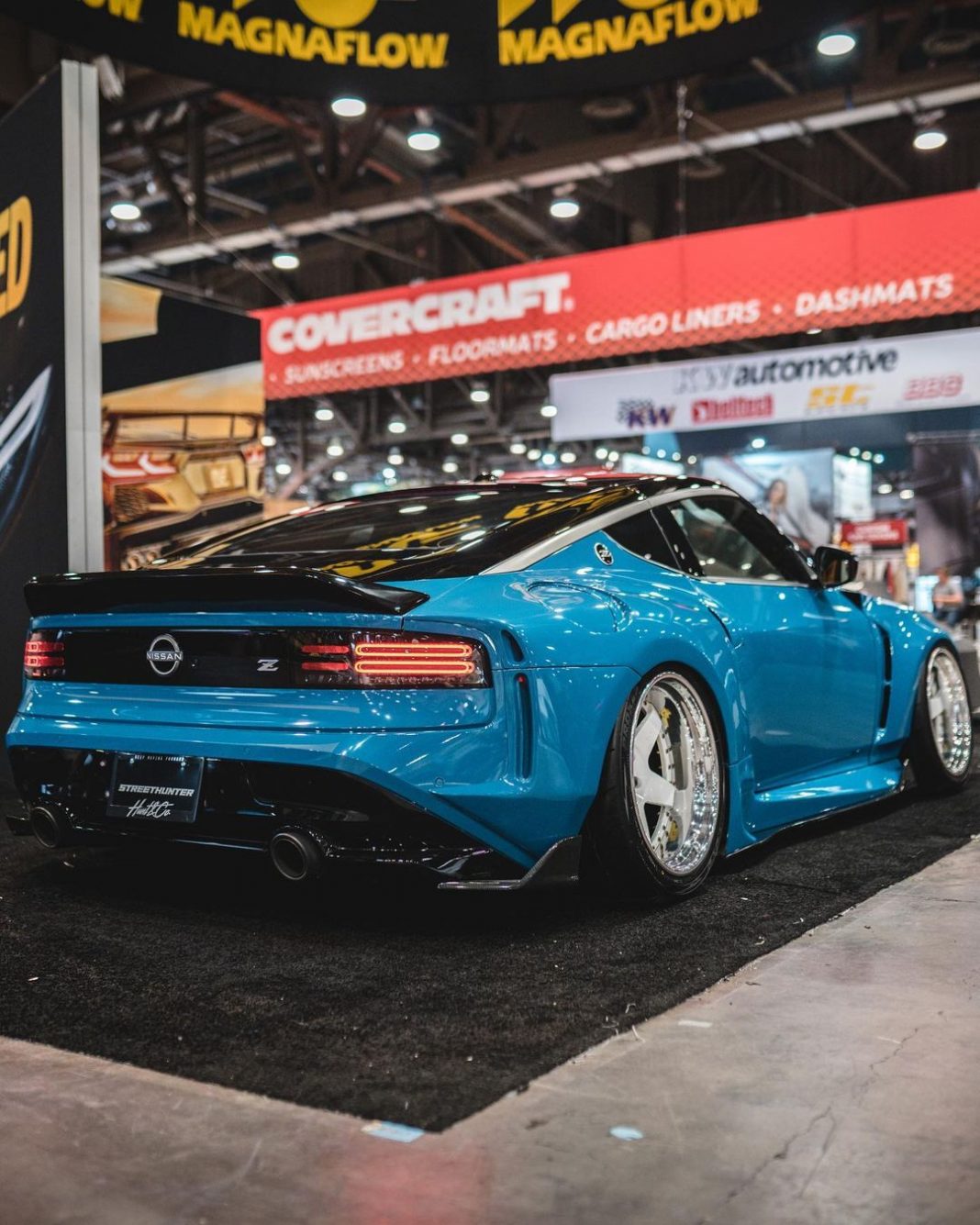 Nissan 400Z StreetHunter Widebody Debuts at SEMA 2022 With Replacement ...