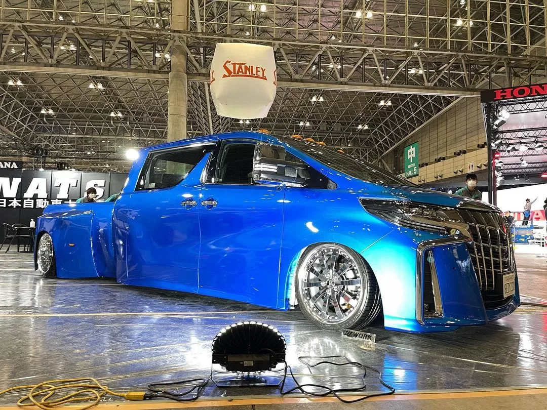 This Toyota Dually Truck Is A Transformed Alphard Minivan Debuting At 
