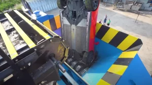 Lamborghini Gallardo in shredder